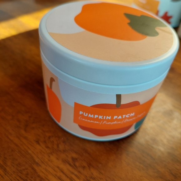 Candle Tin Pumpkin Patch BNWT Fall Autumn Scented Cinnamon Pumpkin Brown-Sugar - Picture 4 of 5